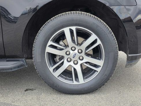Used 2024 Ford Expedition Max Limited RWD image 9