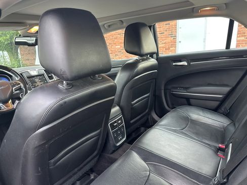 Used 2016 Chrysler 300 C image 16