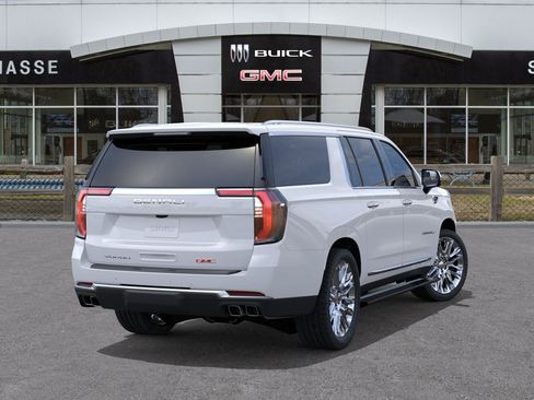 New 2026 GMC Yukon XL Denali w/ Denali Reserve Package AWD/4WD image 4