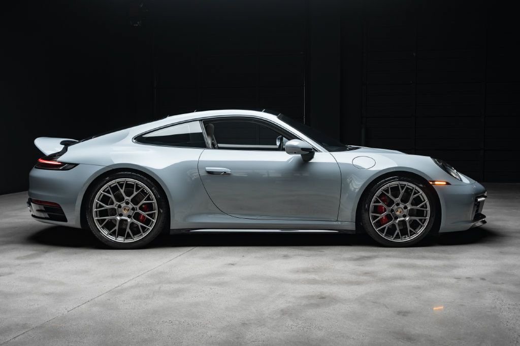 Used 2024 Porsche 911 Carrera S RWD image 12