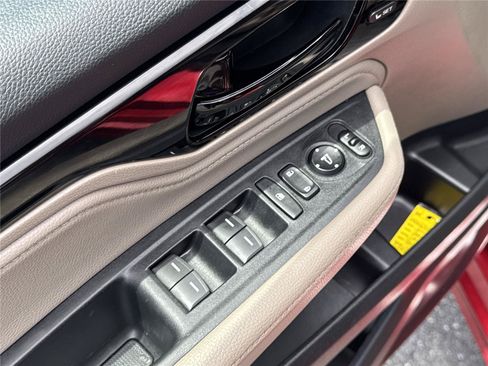 Used 2024 Honda Odyssey Touring image 19