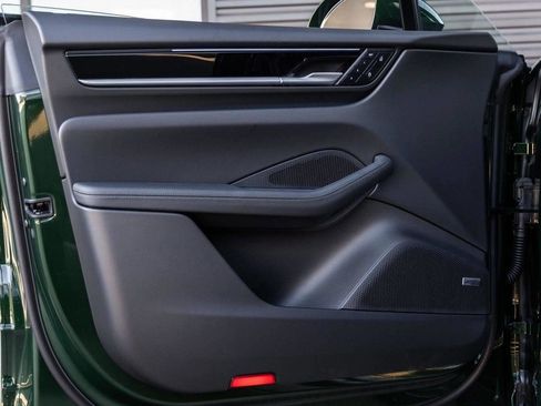 New 2025 Porsche Macan Electric image 70