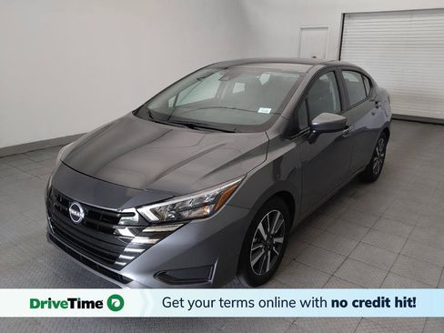 Used 2025 Nissan Versa SV FWD image 1