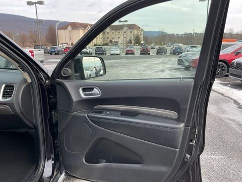 Used 2020 Dodge Durango SXT image 23