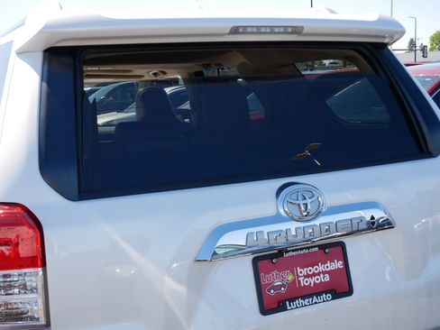 Used 2012 Toyota 4Runner Limited AWD/4WD image 31