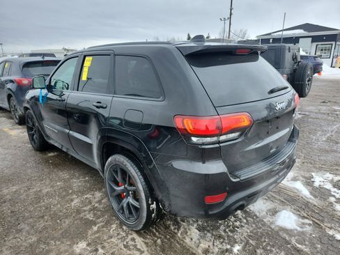 Used 2017 Jeep Grand Cherokee SRT image 7