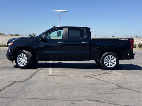 Certified 2025 Chevrolet Silverado 1500 Custom AWD/4WD image 4
