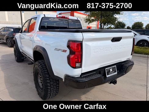 Used 2024 Chevrolet Colorado ZR2 w/ ZR2 Convenience Package III AWD/4WD image 2
