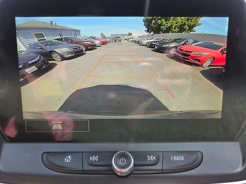 Used 2025 Chevrolet Blazer LT FWD image 15