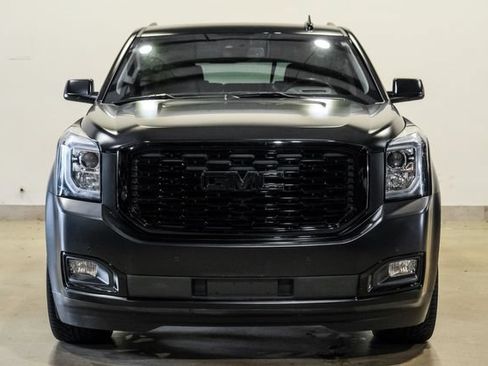 Used 2020 GMC Yukon Denali w/ Denali Premium Package AWD/4WD image 2