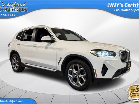 Used 2024 BMW X3 xDrive30i AWD/4WD image 3