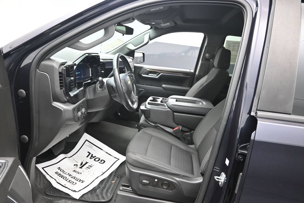 Used 2023 Chevrolet Silverado 1500 LT RWD image 10