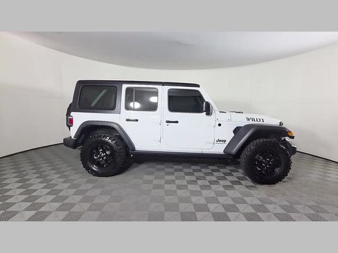 Used 2025 Jeep Wrangler Unlimited Sport AWD/4WD image 34