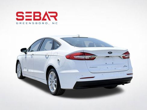Used 2019 Ford Fusion SE FWD image 8