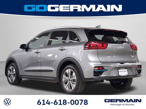 Used 2022 Kia Niro EX image 11