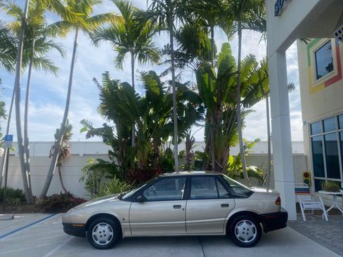 Used 1995 Saturn S-Series SL1 image 5