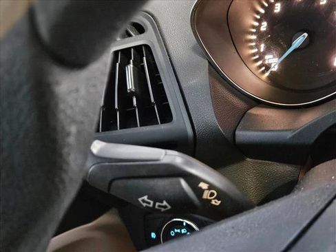 Used 2015 Ford Escape SE image 15