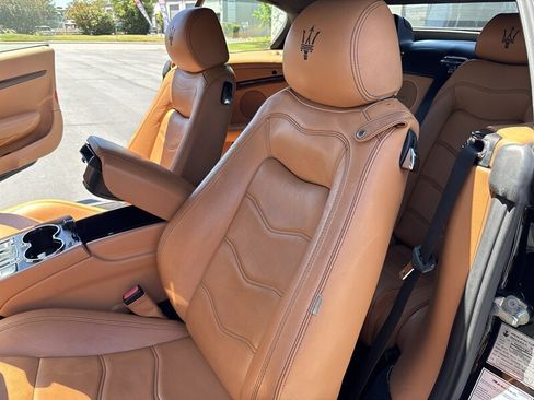 Used 2016 Maserati GranTurismo Convertible RWD image 25
