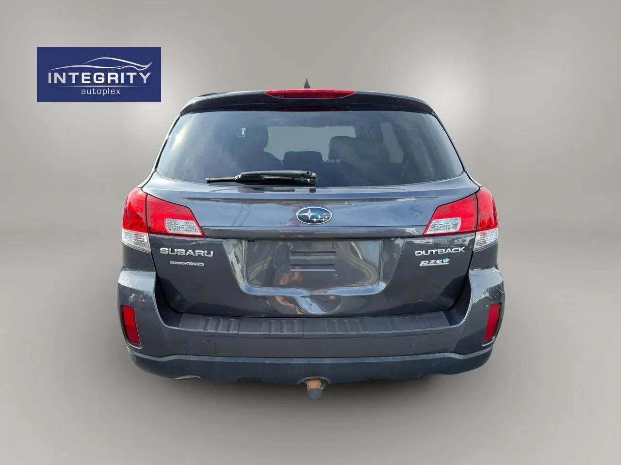 Used 2011 Subaru Outback 2.5i Limited AWD/4WD image 4