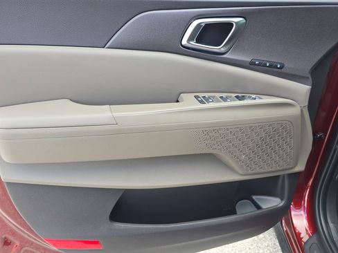 New 2026 Kia Carnival EX FWD image 19