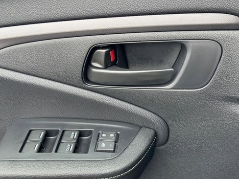 Certified 2025 Honda Ridgeline Sport image 24