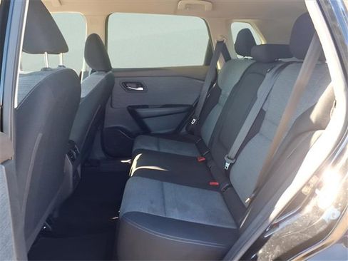 Used 2023 Nissan Rogue SV image 25