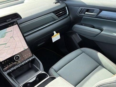 New 2026 GMC Terrain AT4 w/ Convenience Package III image 18