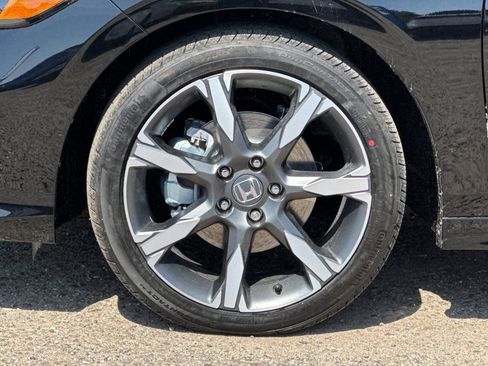 Used 2025 Honda Civic Sport image 29