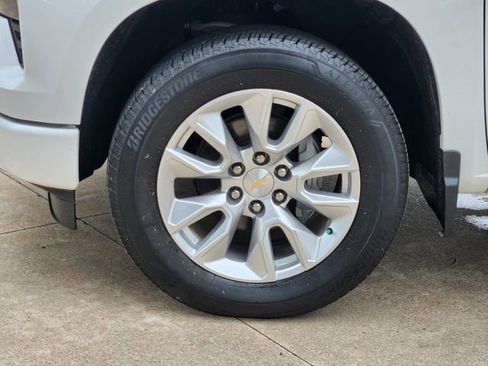 Used 2024 Chevrolet Silverado 1500 Custom w/ LPO, Dark Essentials Package image 17