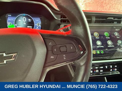 Used 2023 Chevrolet Bolt EUV LT w/ Convenience Package FWD image 17