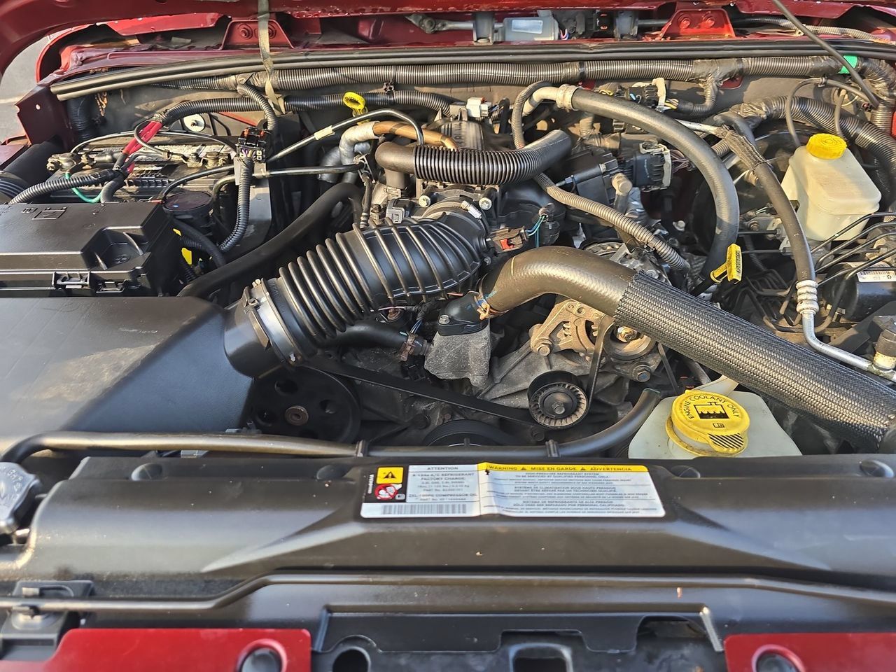 Used 2010 Jeep Wrangler Unlimited Sahara AWD/4WD image 27