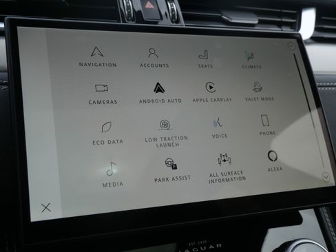 Used 2025 Jaguar F-PACE R-Dynamic S image 30