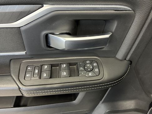 Used 2025 RAM 2500 Big Horn AWD/4WD image 19