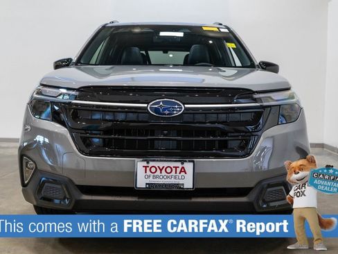 Used 2025 Subaru Forester Touring w/ Popular Package - Touring AWD/4WD image 2