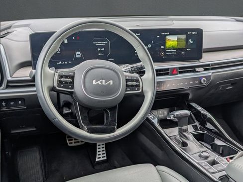 Used 2024 Kia Sorento SX Prestige w/ Sage Leather Package image 13