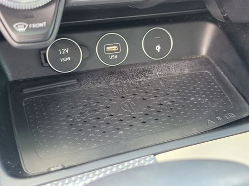 Used 2022 Genesis G70 3.3T RWD image 27