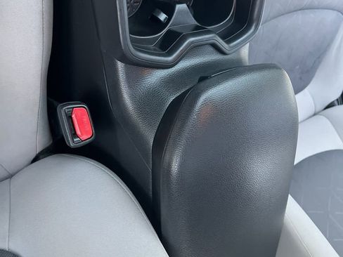 Used 2019 Toyota RAV4 XLE image 38