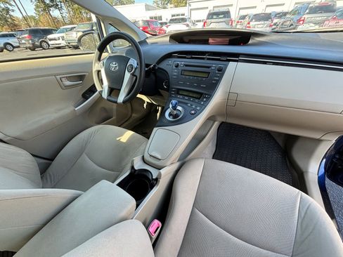 Used 2011 Toyota Prius Two image 17