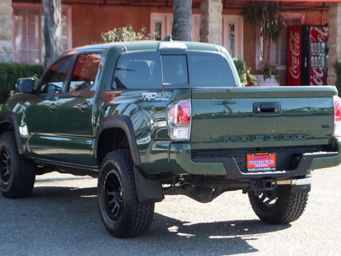 Used 2021 Toyota Tacoma TRD Off-Road w/ Technology Package AWD/4WD image 6