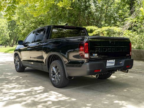 Used 2024 Honda Ridgeline Sport image 7