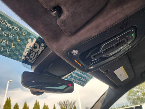 Used 2022 Audi RS Q8 w/ Carbon Optic Package image 38