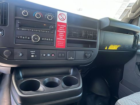 Used 2019 Chevrolet Express 2500 RWD image 13
