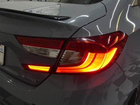 Used 2022 Honda Accord Sport image 15