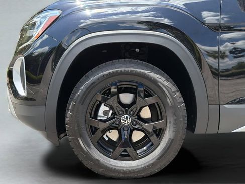 New 2026 Volkswagen Atlas Peak Edition AWD/4WD image 31