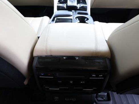 Used 2023 Acura MDX SH-AWD w/ Technology Package image 30