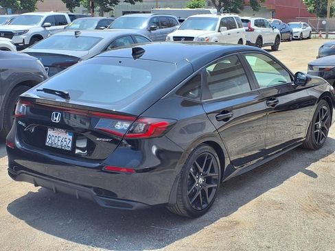 Used 2023 Honda Civic Sport image 4