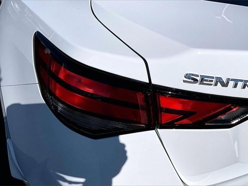 Certified 2025 Nissan Sentra S image 22