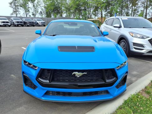 Used 2024 Ford Mustang GT Premium RWD image 2