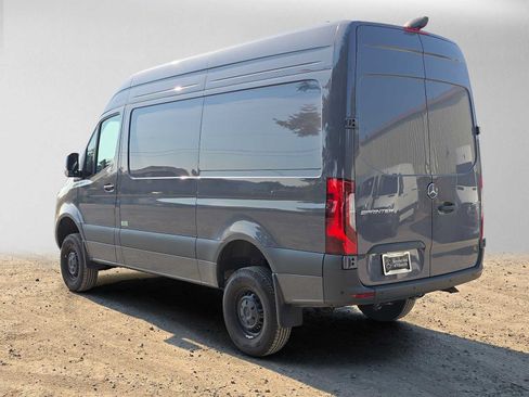 Used 2026 Mercedes-Benz Sprinter 2500 image 5