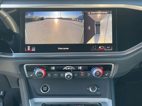 Certified 2025 Audi Q3 2.0T Premium Plus w/ Premium Plus Package image 24